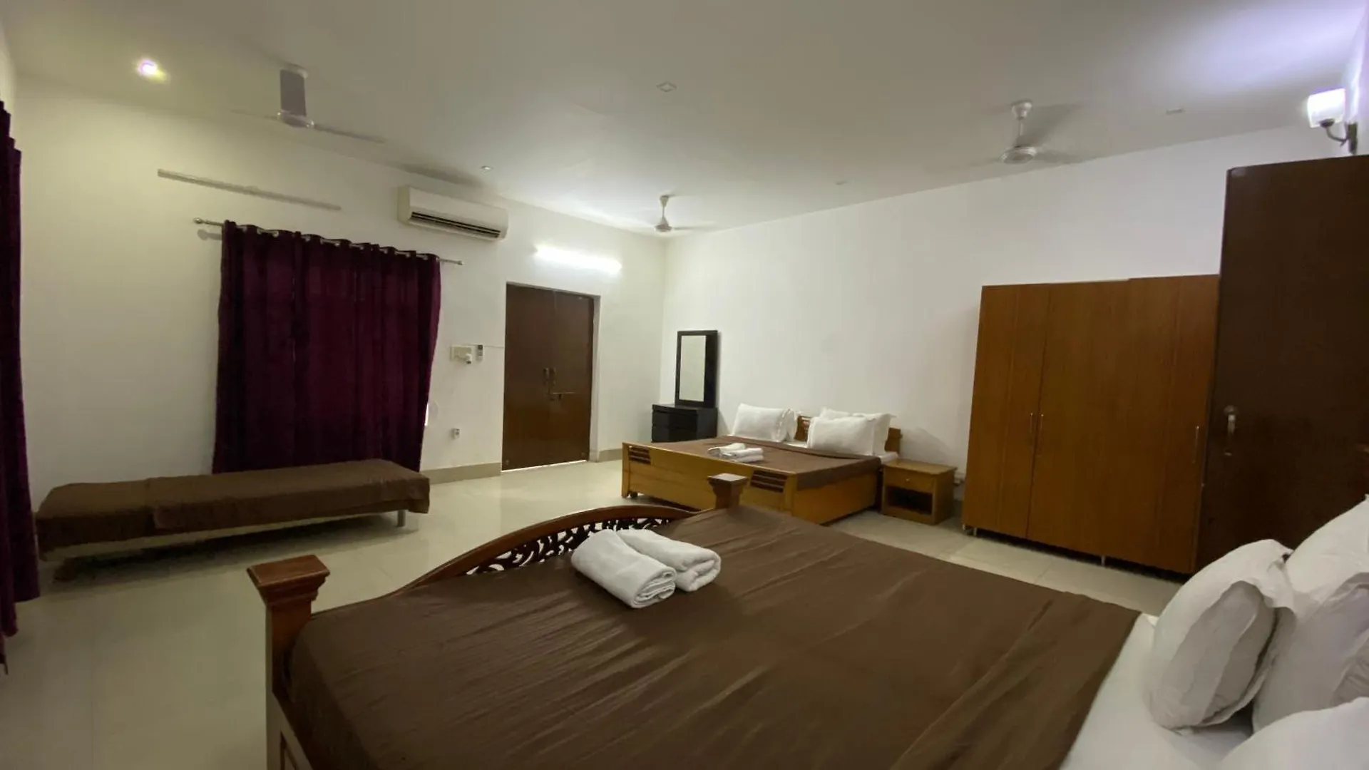 Farm stay Bougainvillea Farm-3Bhk Pool Farm House Gurgaon