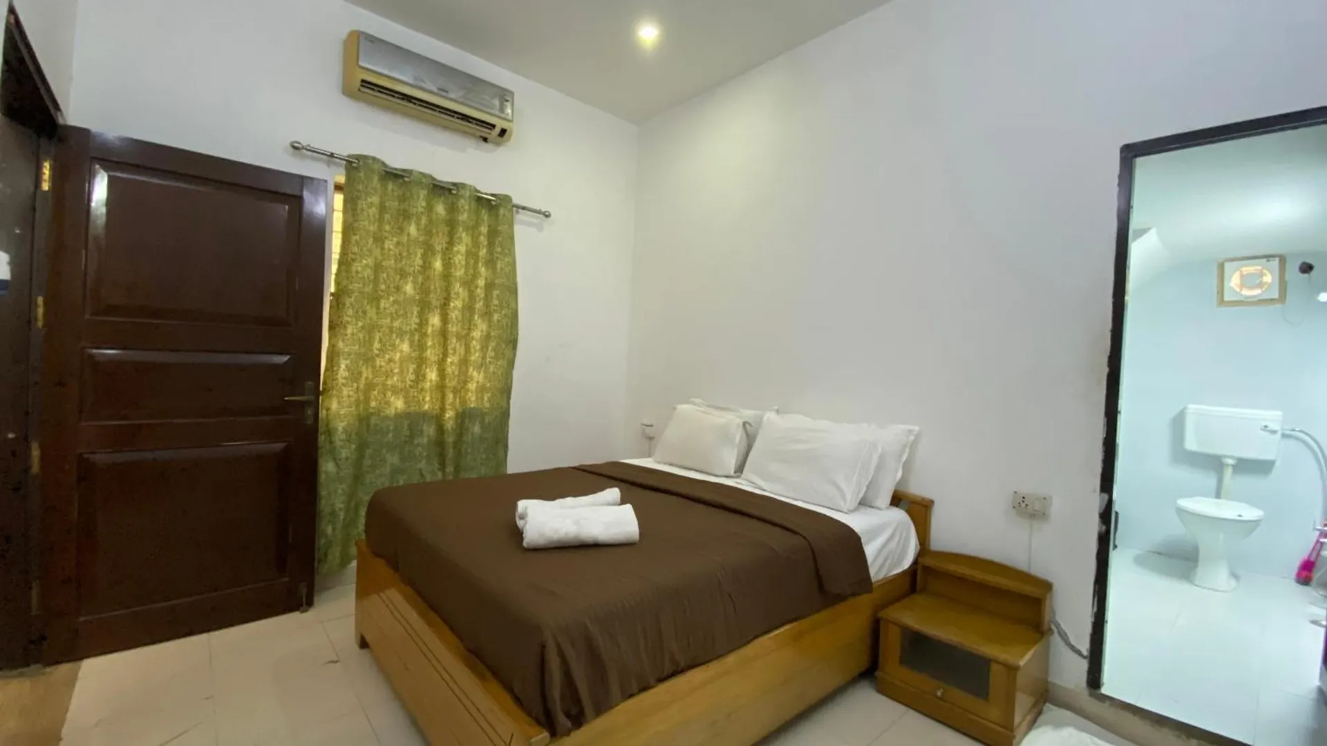 Farm stay Bougainvillea Farm-3Bhk Pool Farm House Gurgaon India